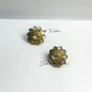 Alternative view of Flower Shaped Kundan Earrings