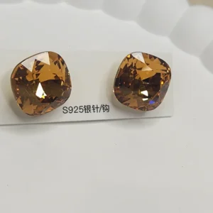 Copper Glaze Solitaires Earrings - Image 4