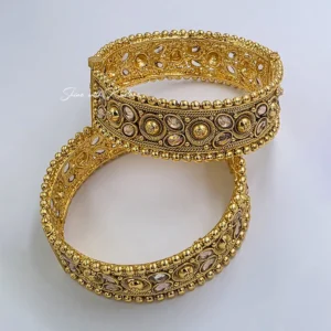 Alternative view of Antique Gold Kundan Cuff Bangels