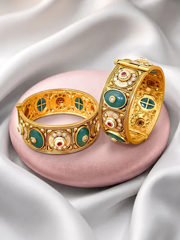 Gold-Look & Heritage Bangles