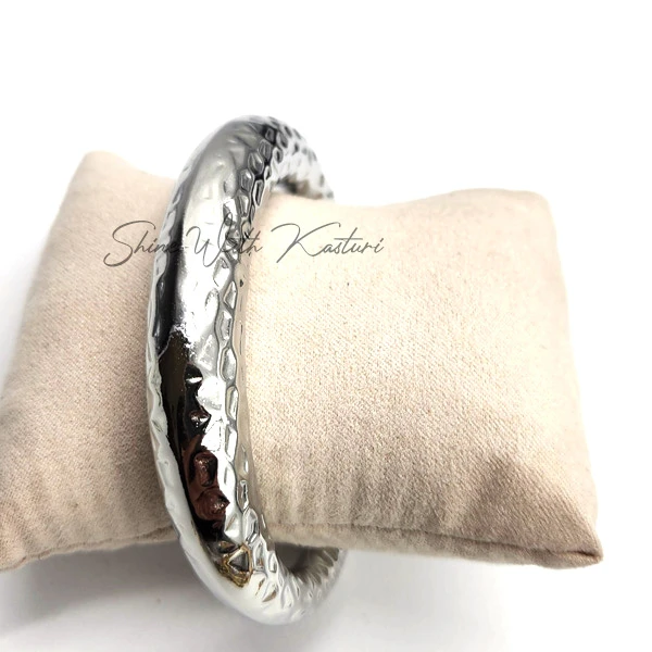 Hammered Silver Round Bangle - Image 2